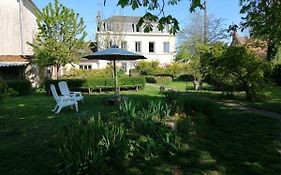 Une Maison A La Campagne